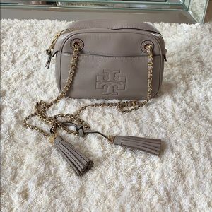 Thea Chain Tory Burch Crossbody Taupe